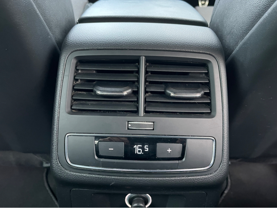 2017 Audi A4 - image 30