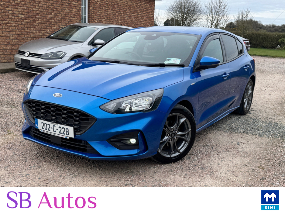 2020 Ford Focus - image 2