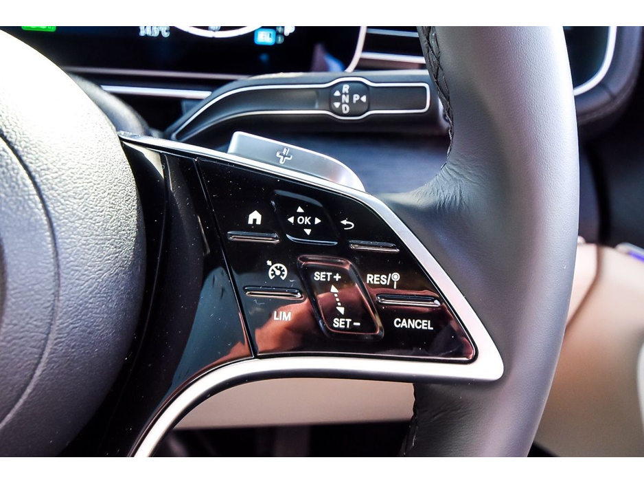 2025 Mercedes-Benz GLE Class - image 25