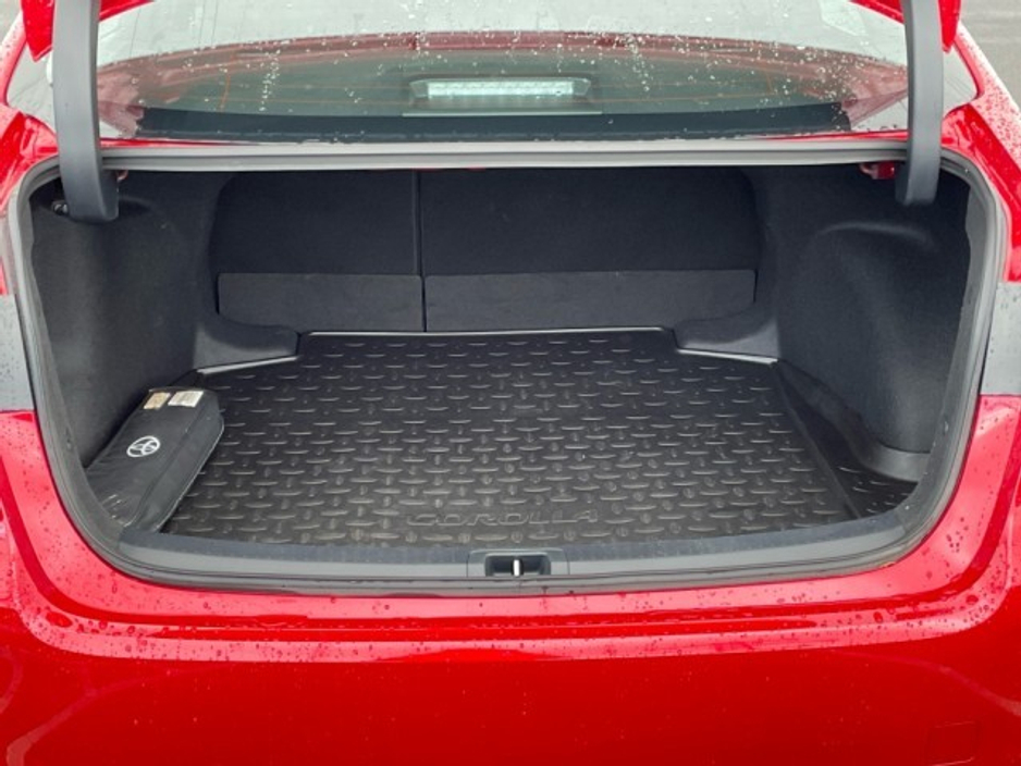 2023 Toyota Corolla - image 10