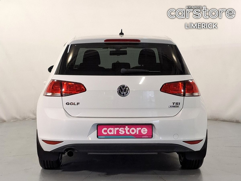 2016 Volkswagen Golf - image 4