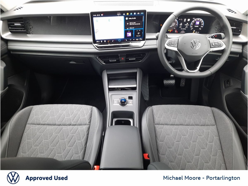 2026 Volkswagen Tayron - image 2