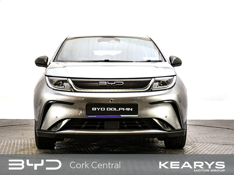 2024 BYD Dolphin - image 4