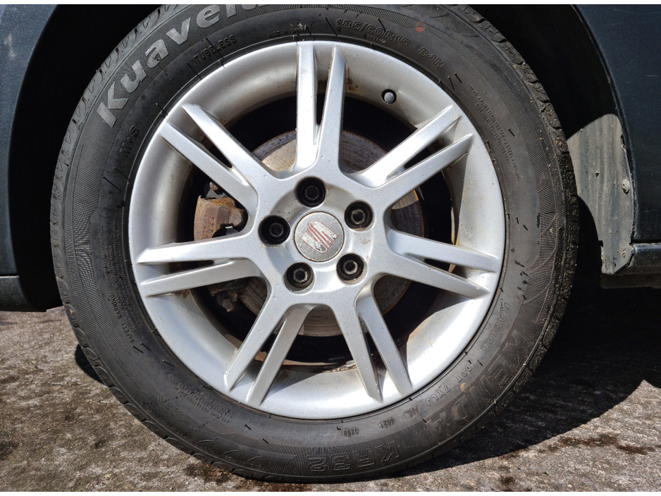 2011 SEAT Ibiza - image 5