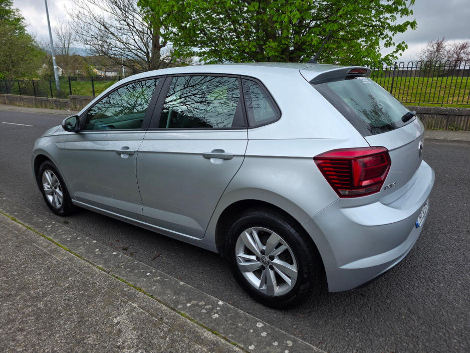 2018 Volkswagen Polo - image 5
