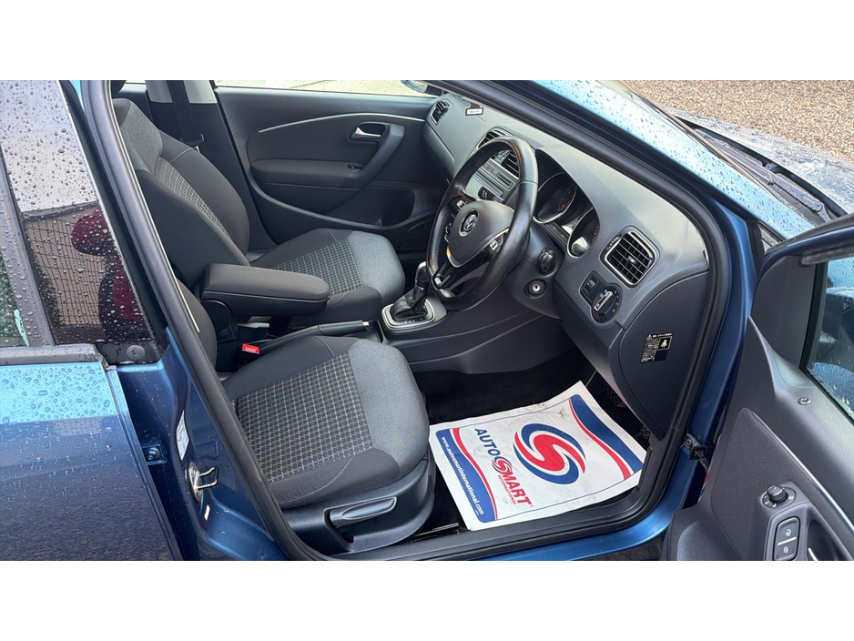 2017 Volkswagen Polo 1.2 AUTO €13,500