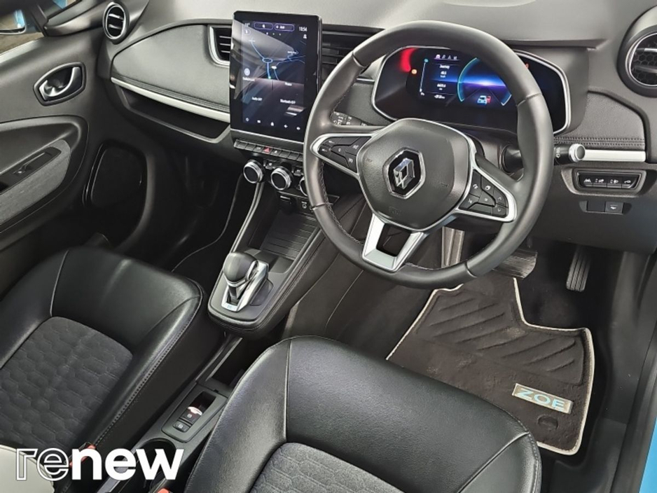 2022 Renault Zoe - image 6