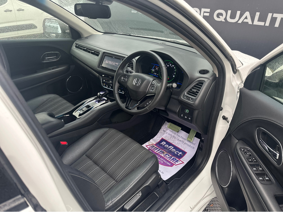 2015 Honda Vezel - image 6