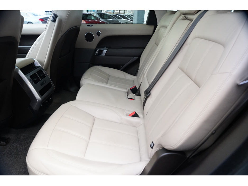 2020 Land Rover Range Rover Sport - image 29