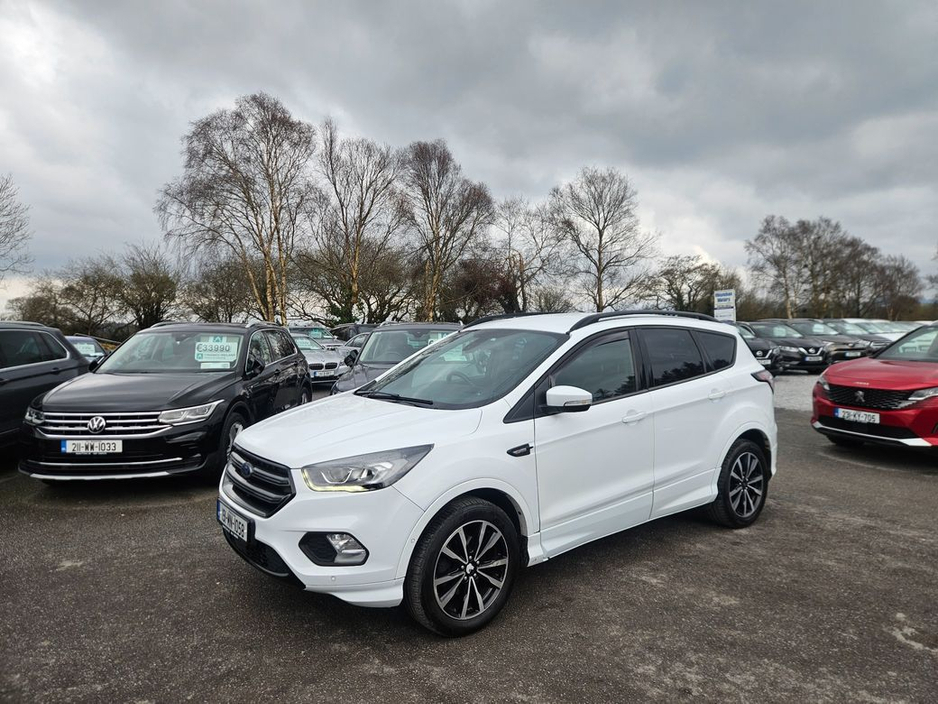 2019 Ford Kuga - image 3