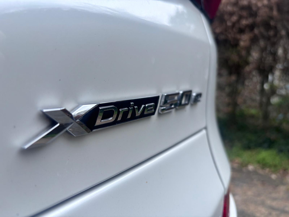 2025 BMW X5 - image 12