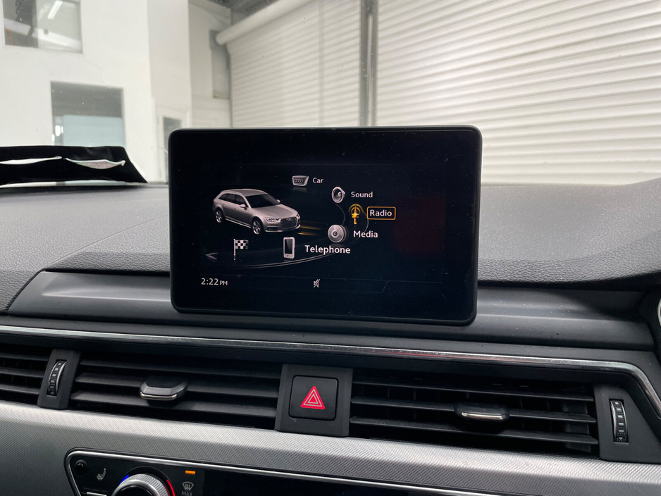 2016 Audi A4 - image 23