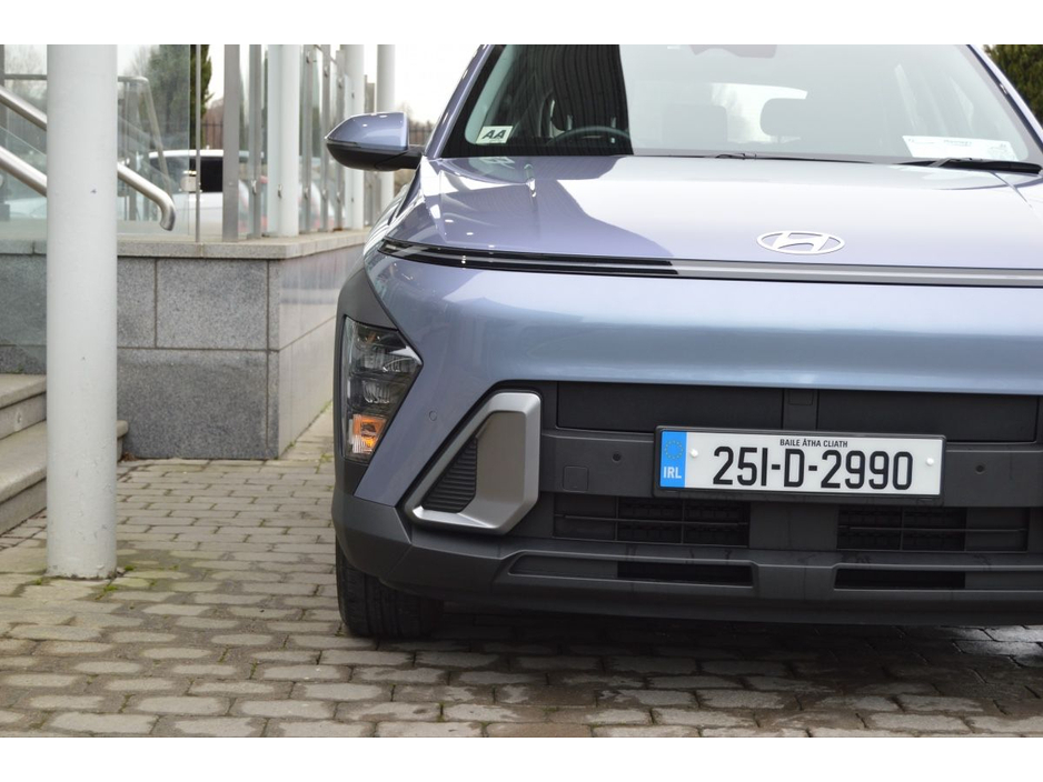 2025 Hyundai Kona 1.6 HYBRID Signature Auto €32,995