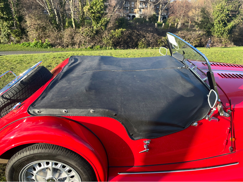 1994 Morgan Plus 4 + 8 3.9 injection €49,950