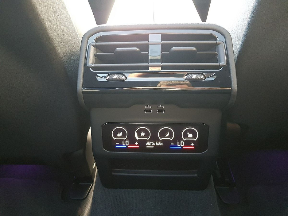 2025 BMW i5 - image 25