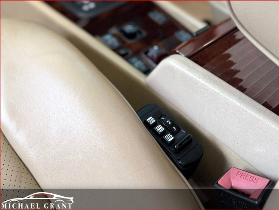 1996 Mercedes-Benz E Class - image 22