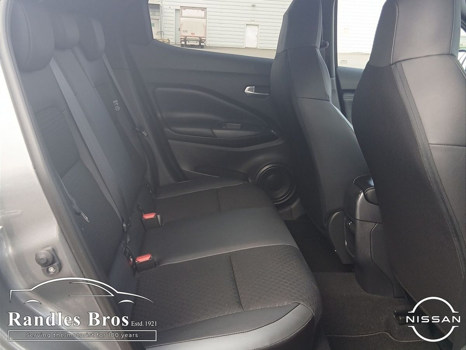 2023 Nissan Juke - image 14