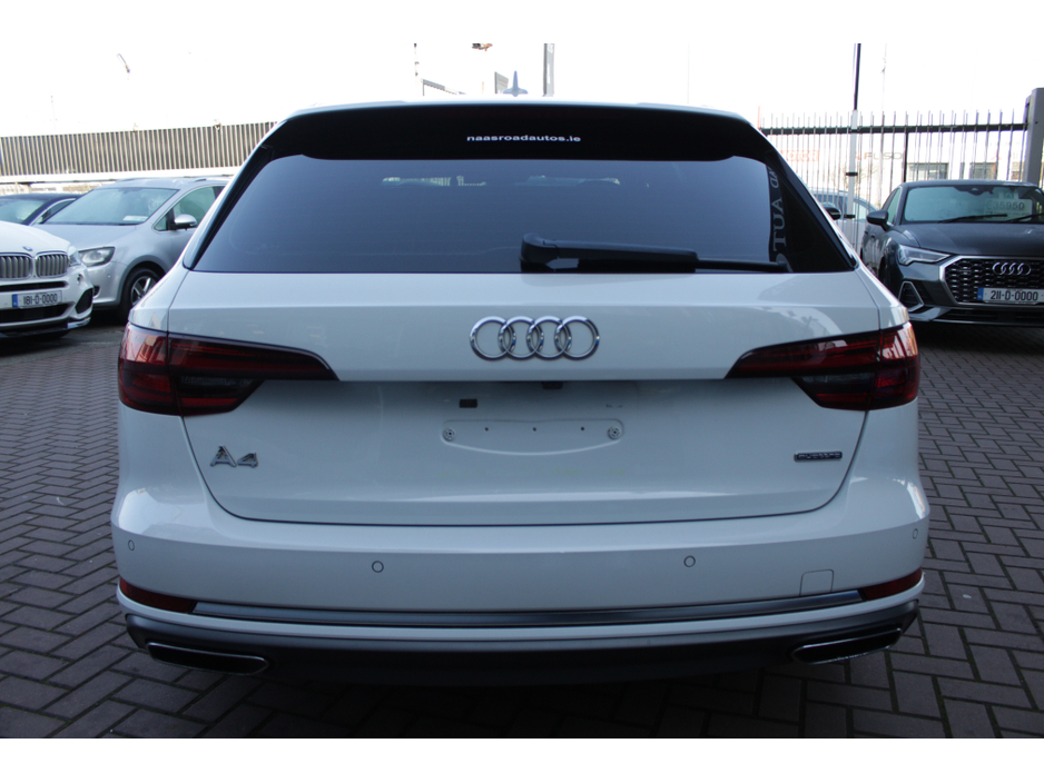 2020 Audi A4 - image 5