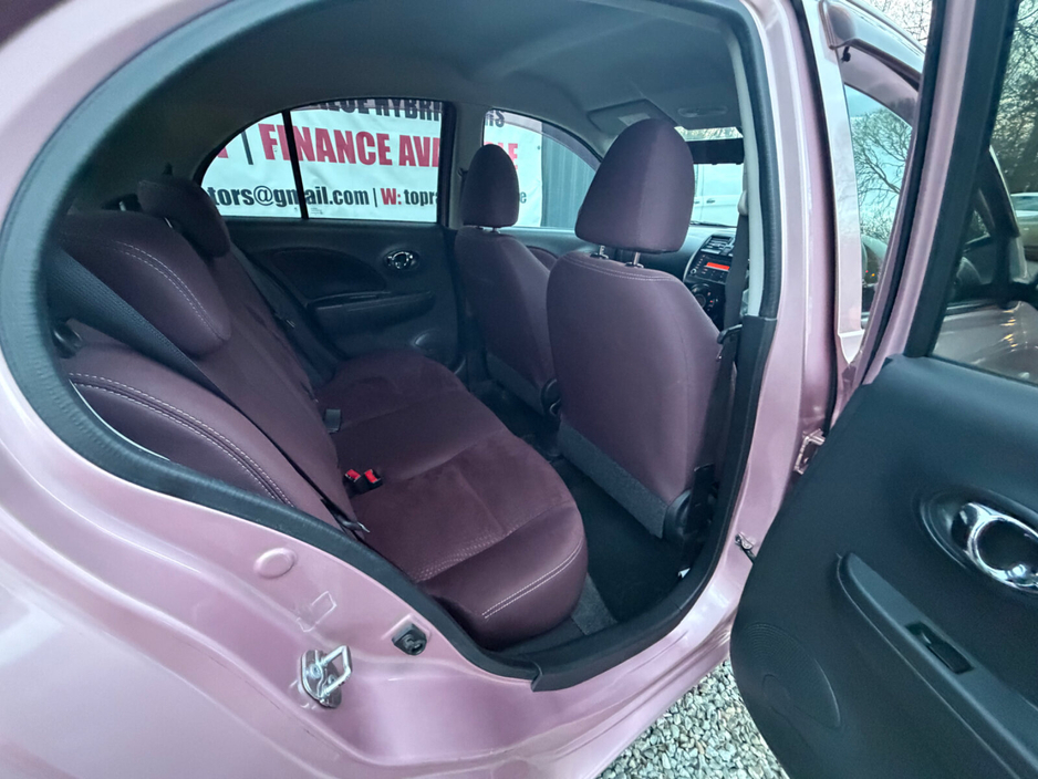 2015 Nissan March - image 8