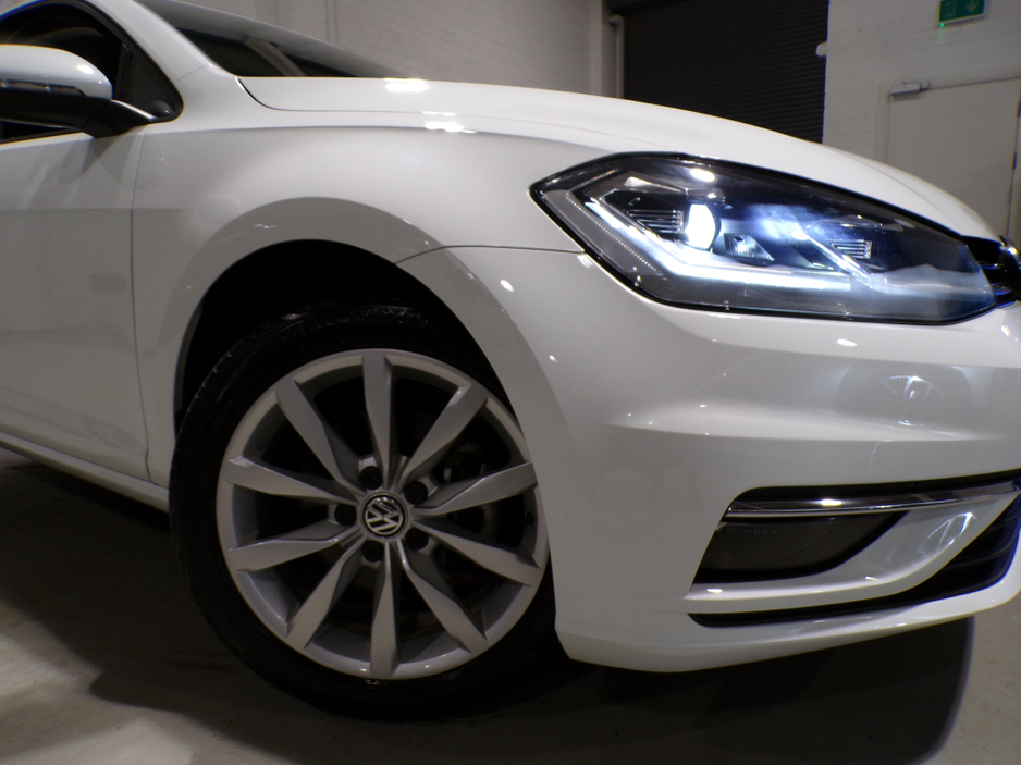 2018 Volkswagen Golf *2018*ONLY 16,000 MILES*AUTO*VW GOLF 1.2 MARK 7.5*COLOUR CAMERA*SAT-NAV*APPLE-CARPLAY*ANDROID AUTO*UP-GRADED VW ALLOYS*XL MEDIA*FLAT-BOTTOM SPORT STEERING WHEEL WITH ADAPTIVE CRUISE CONTROL**RADAR ASS €18,900
