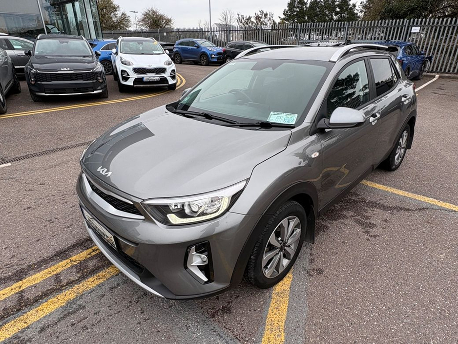 2024 Kia Stonic 1.0P 242 5 YEARS KIA WARRANTY! ONE OWNER FROM NEW! SHOWROOM CONDITION! Reversing Camera, Lane Departure Warning, Multi-Function Steering Wheel, €23,900