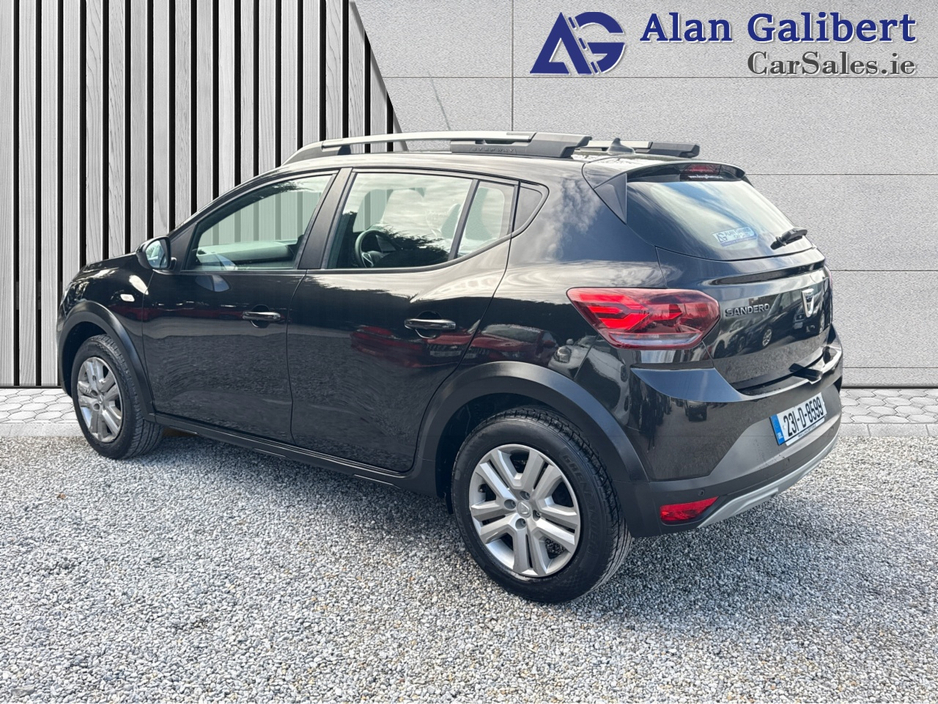 2023 Dacia Sandero - image 2