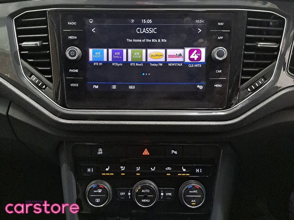 2019 Volkswagen T-Roc - image 18