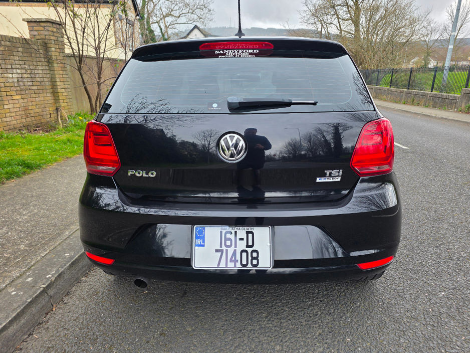 2016 Volkswagen Polo - image 4