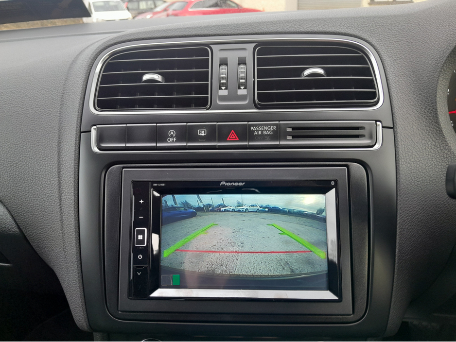 2016 Volkswagen Polo - image 29