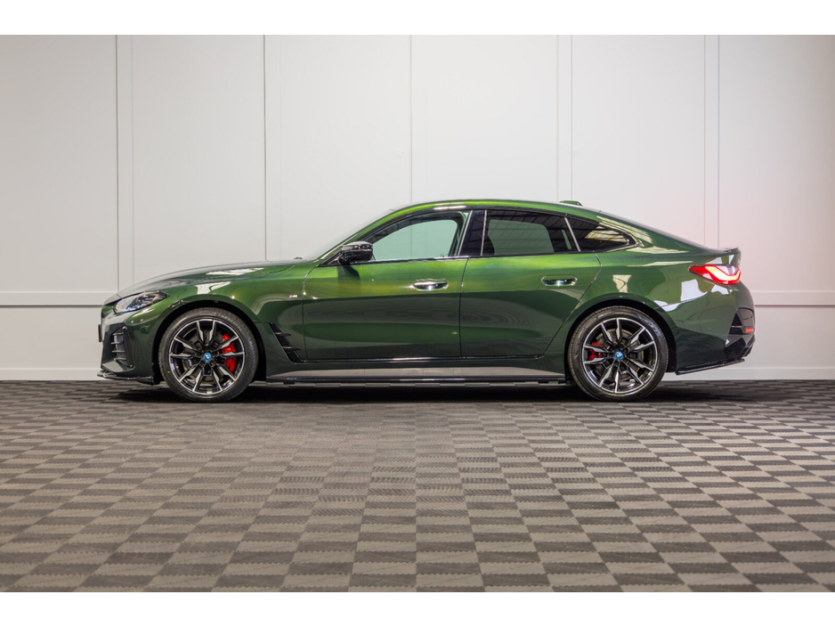 2022 BMW i4 - image 3