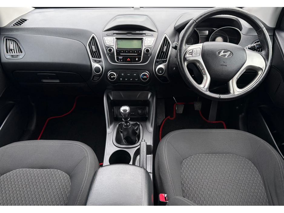 2012 Hyundai ix35 - image 7