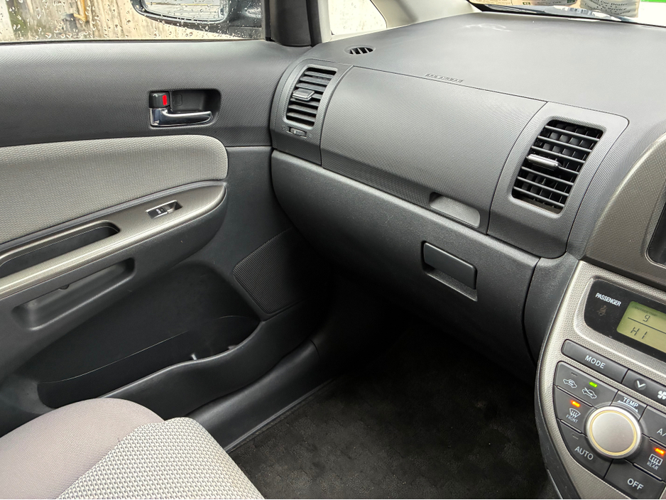 2008 Toyota Wish ZNE10 5DR A AUTO €3,950