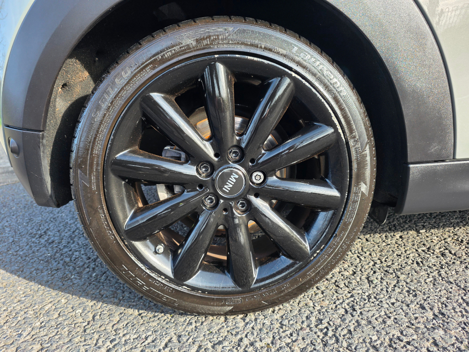 2018 MINI Cooper - image 8