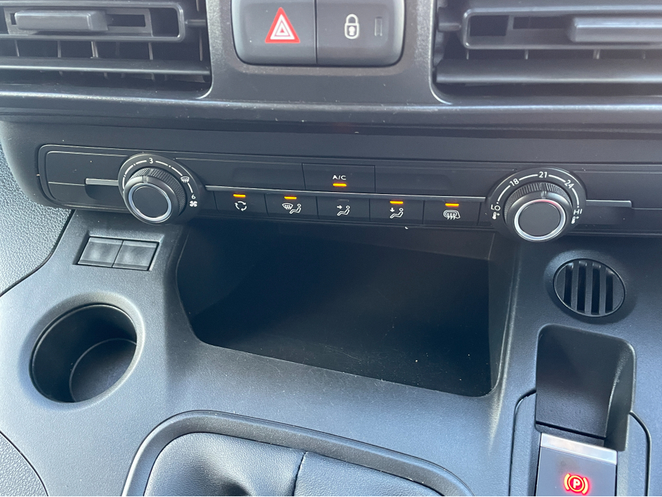 2023 Peugeot Partner PROFESSIONAL PLUS 1.5 HDI HIGH SPEC! NEW DOE! €14,995