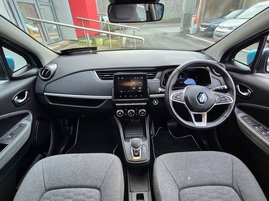 2020 Renault Zoe - image 20