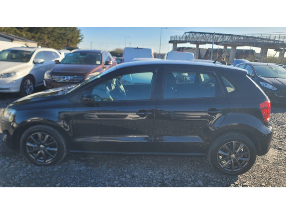 2011 Volkswagen Polo - image 4