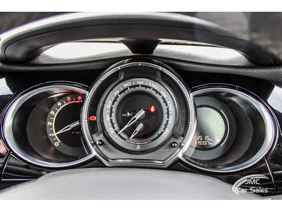 2016 Citroen DS3 - image 19