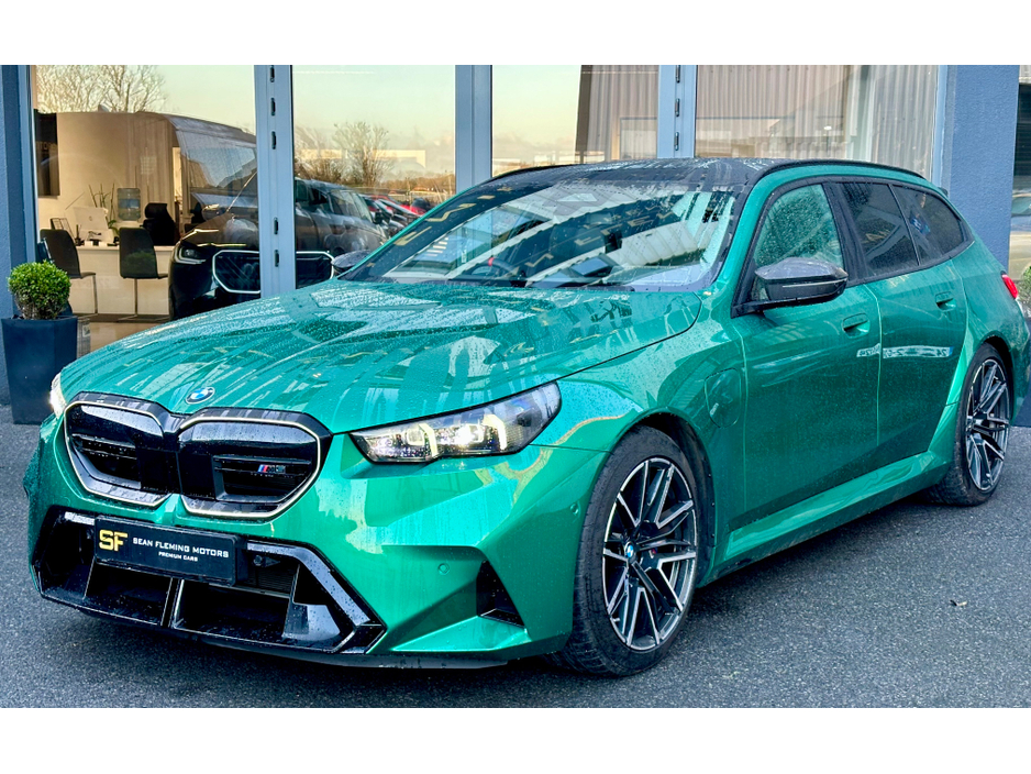 2025 BMW M5 TOURING *LOW KM* 717BHP €139,950