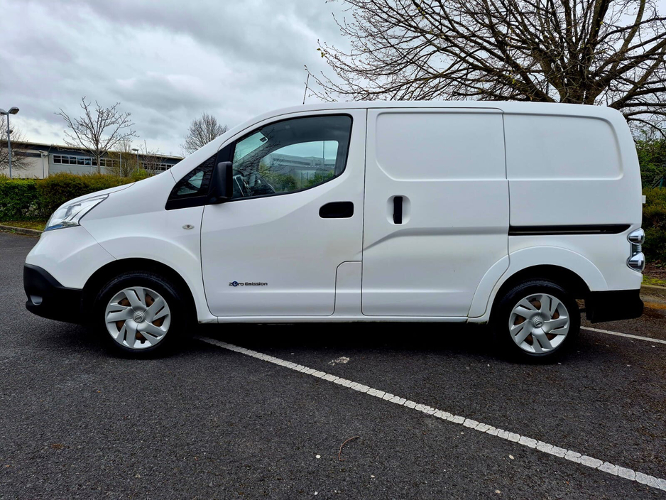 2019 Nissan NV200 - image 6