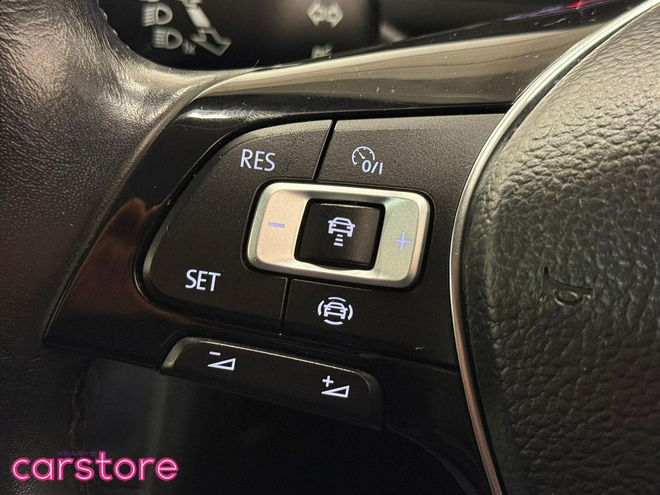 2019 Volkswagen Golf - image 17