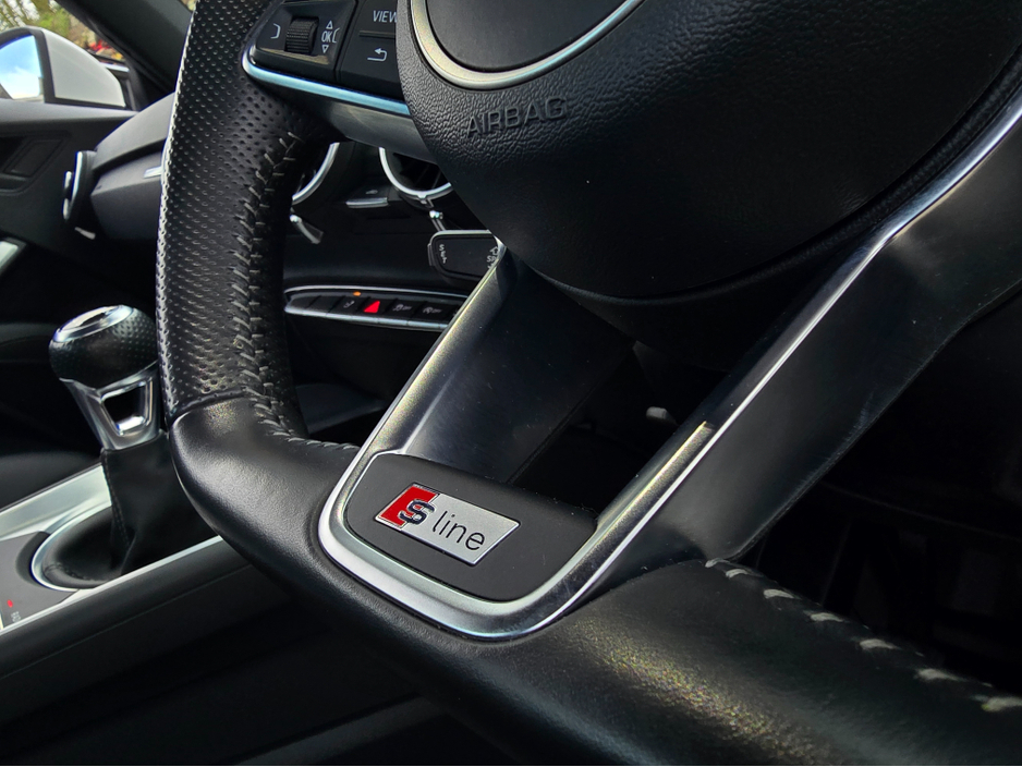 2016 Audi TT - image 20