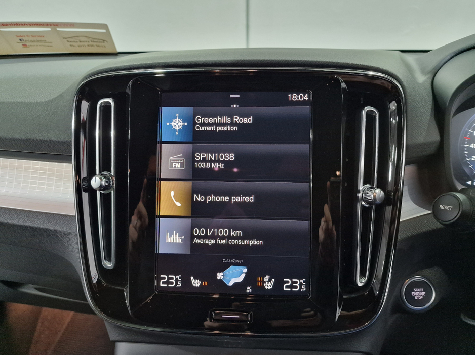 2022 Volvo XC40 T4 PLUS DARK RECHARGE AUTOMATIC **ONE OWNER / APPLE CARPLAY / BLIND SPOT ASSIST / ELECTRIC BOOTLID / HEATED FRONT & REAR SEATS / HEATED STEERING WHEEL / REVERSE CAMERA / WIRELESS PHONE CHARGING** €34,900