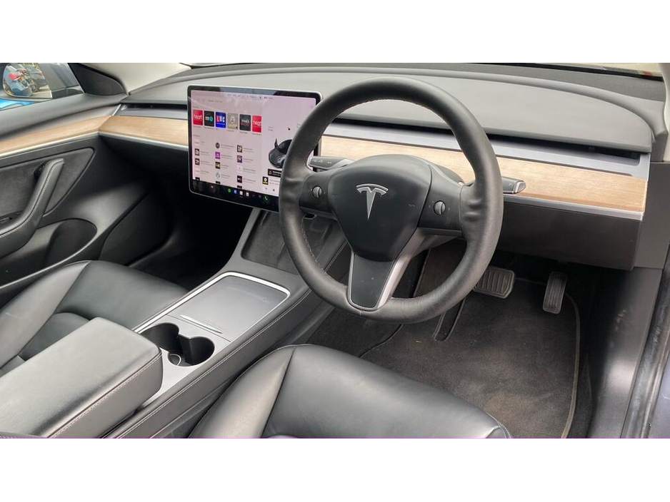 2021 Tesla Model 3 - image 6
