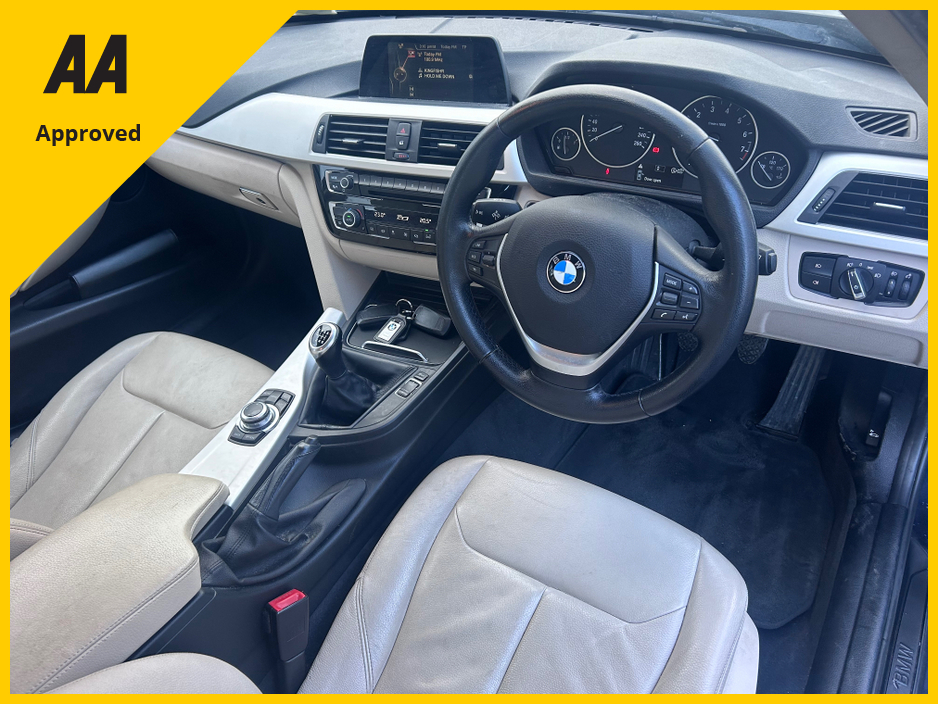 2015 BMW 3 Series 2015 BMW 318i PETROL SE CREAM LEATHER €10,950