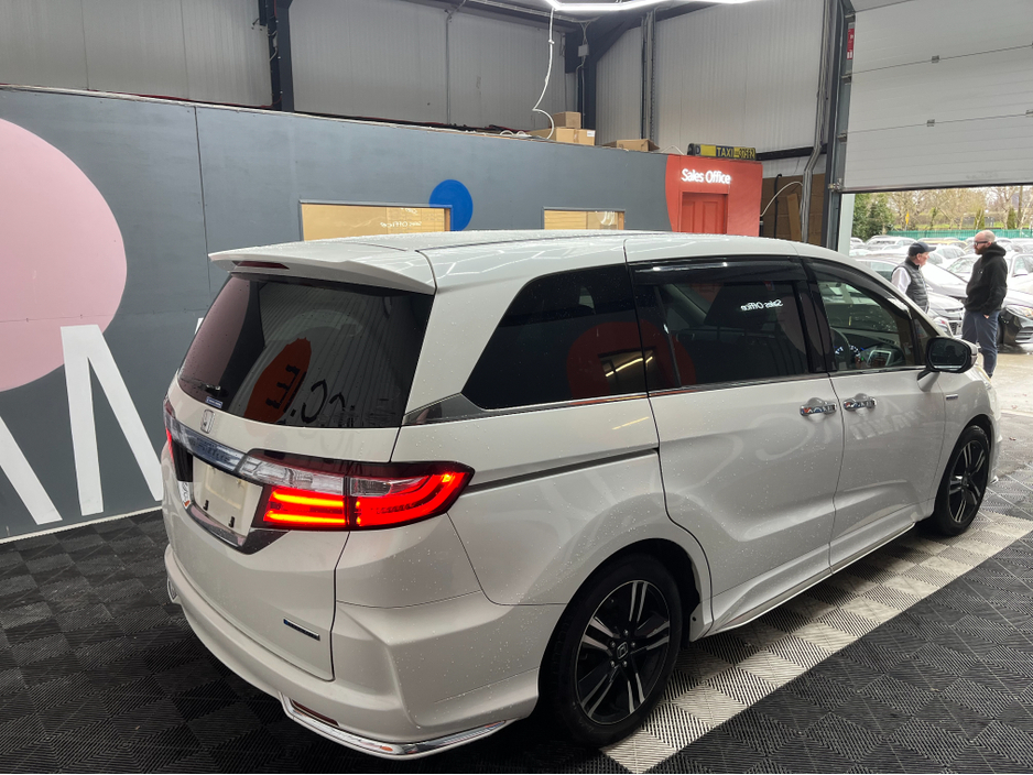 2017 Honda Odyssey €21950 2017 HONDA ODYSSEY 2.0 AUTOMATIC / CRUISE CONTROL / 360° CAMERA / AUTOMATIC DOORS / ELECTRIC HEATED SEATS AND MORE €21,950