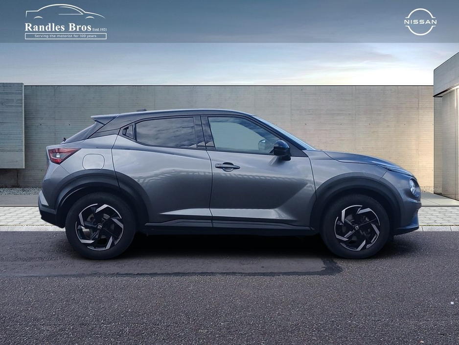 2023 Nissan Juke - image 5