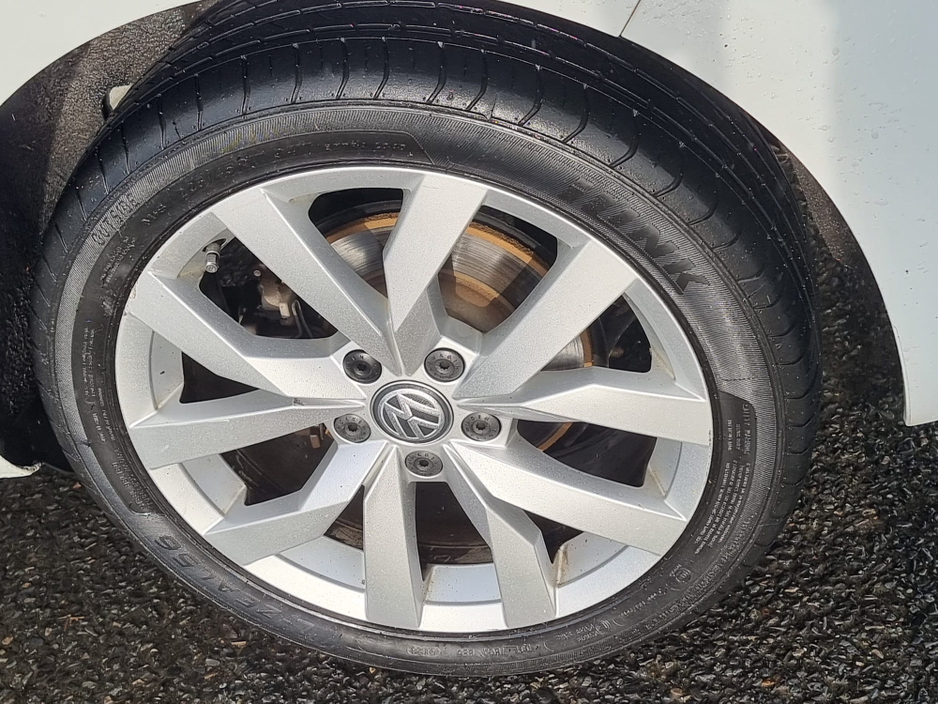 2018 Volkswagen Golf 2018 VOLKSWAGEN GOLF HI-LINE AUTO NCT'd €15,990 €15,990