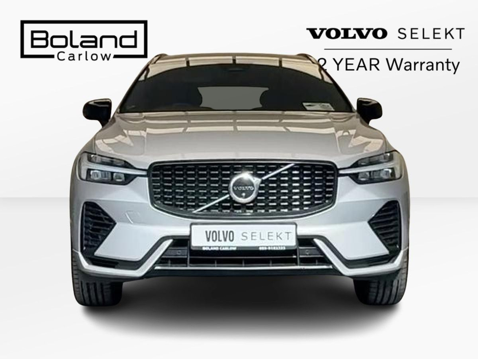 2023 Volvo XC60 - image 7