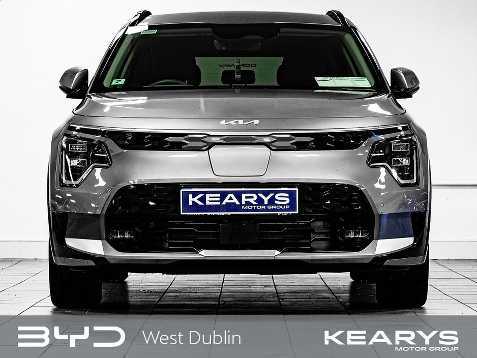 2023 Kia Niro - image 4