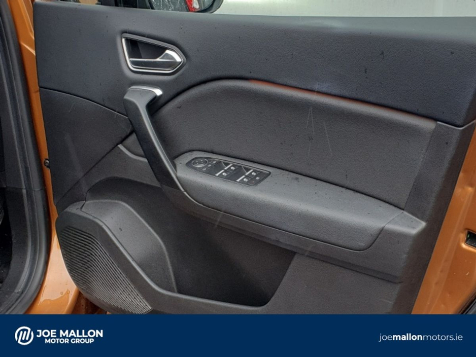 2020 Renault Captur - image 15